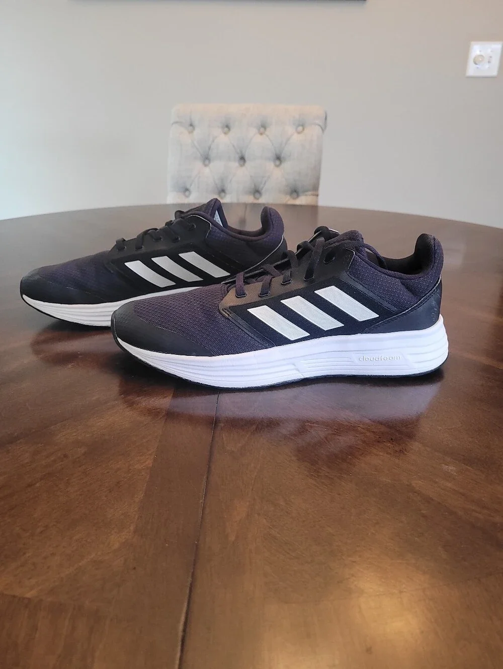 Adidas Black and White Men's Cloudfoam Comfort Athletic Sneakers. Size 8.5